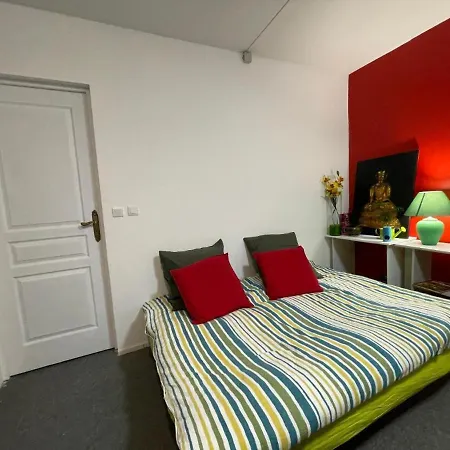 Apartment Meuble Les Domes Du Parc 12eme