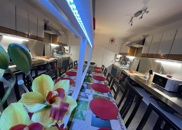 Apartment Meuble Les Domes Du Parc 12eme